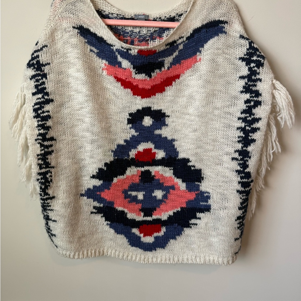 Aerie aztec southwestern knit fringe detail sweater size medium